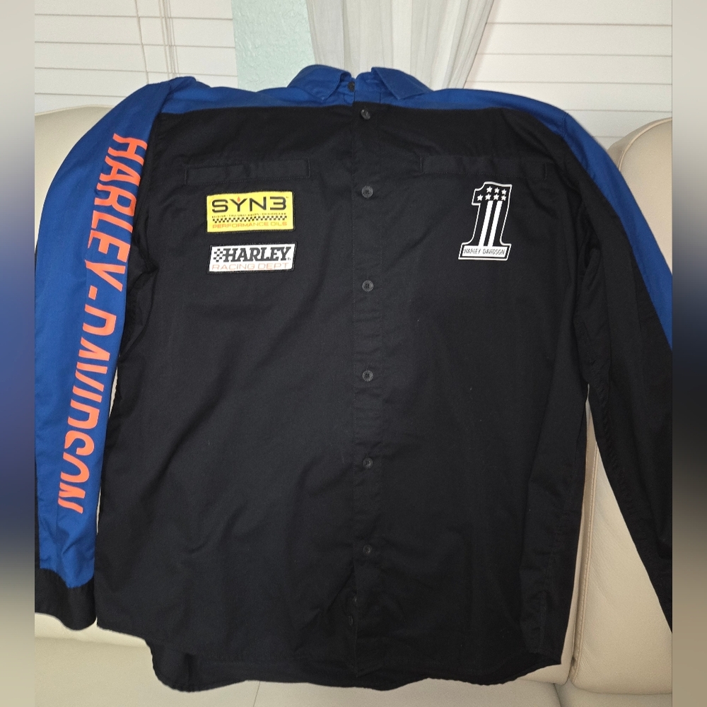Harley-Davidson Men's Black and Blue Logo Long Sleeve Button Up Shirt